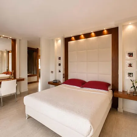 - Marisol Villa Sorrento